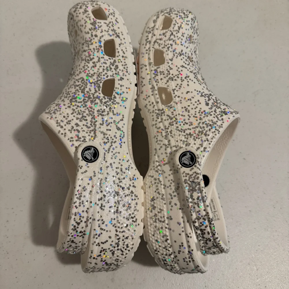 Crocs Classic Starry Glitter Clog Unisex Size Women's 12 Men's 11 Casual Beach - Picture 4 of 9